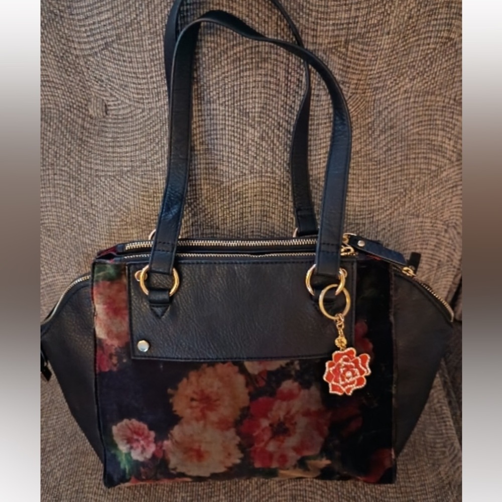 NEW Cond. Old-World Floral Gorgeous Enzo Angiolini Bag